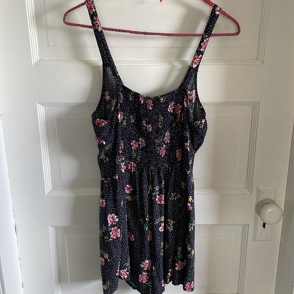 Navy Floral Romper - Picture 4 of 10